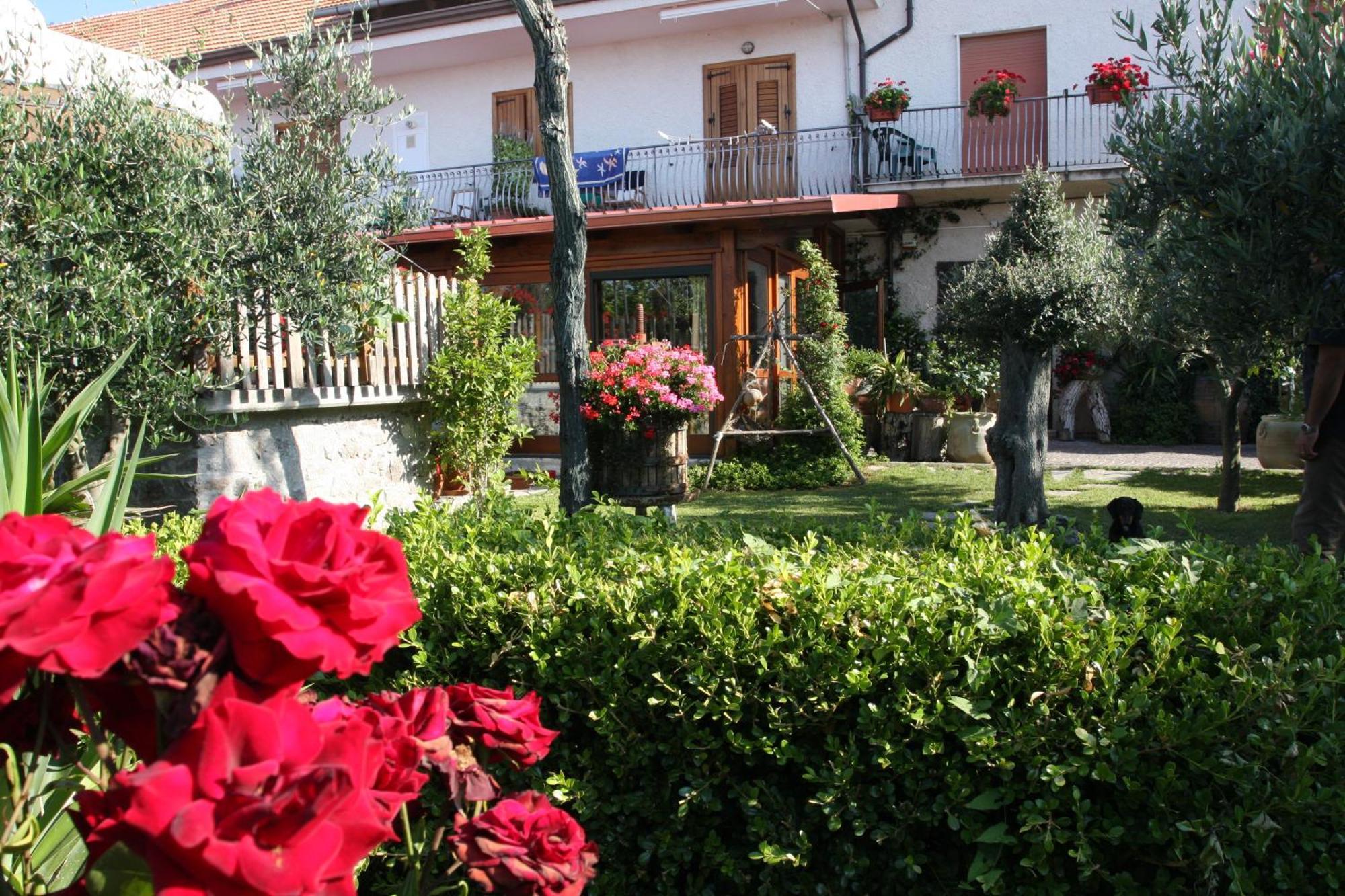 Agriturismo Mare E Monti 아제롤라 외부 사진