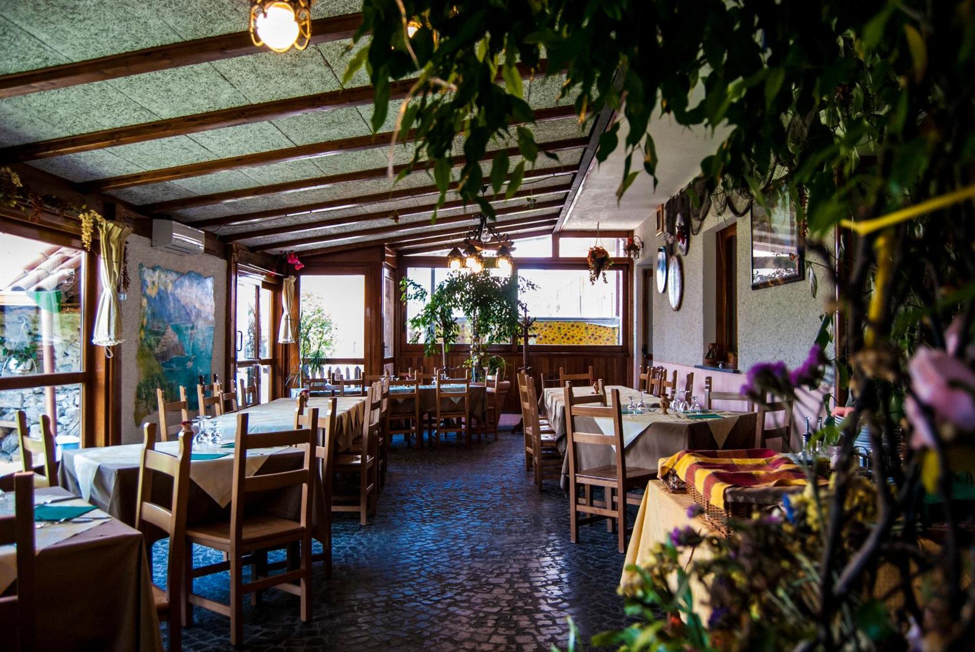 Agriturismo Mare E Monti 아제롤라 외부 사진