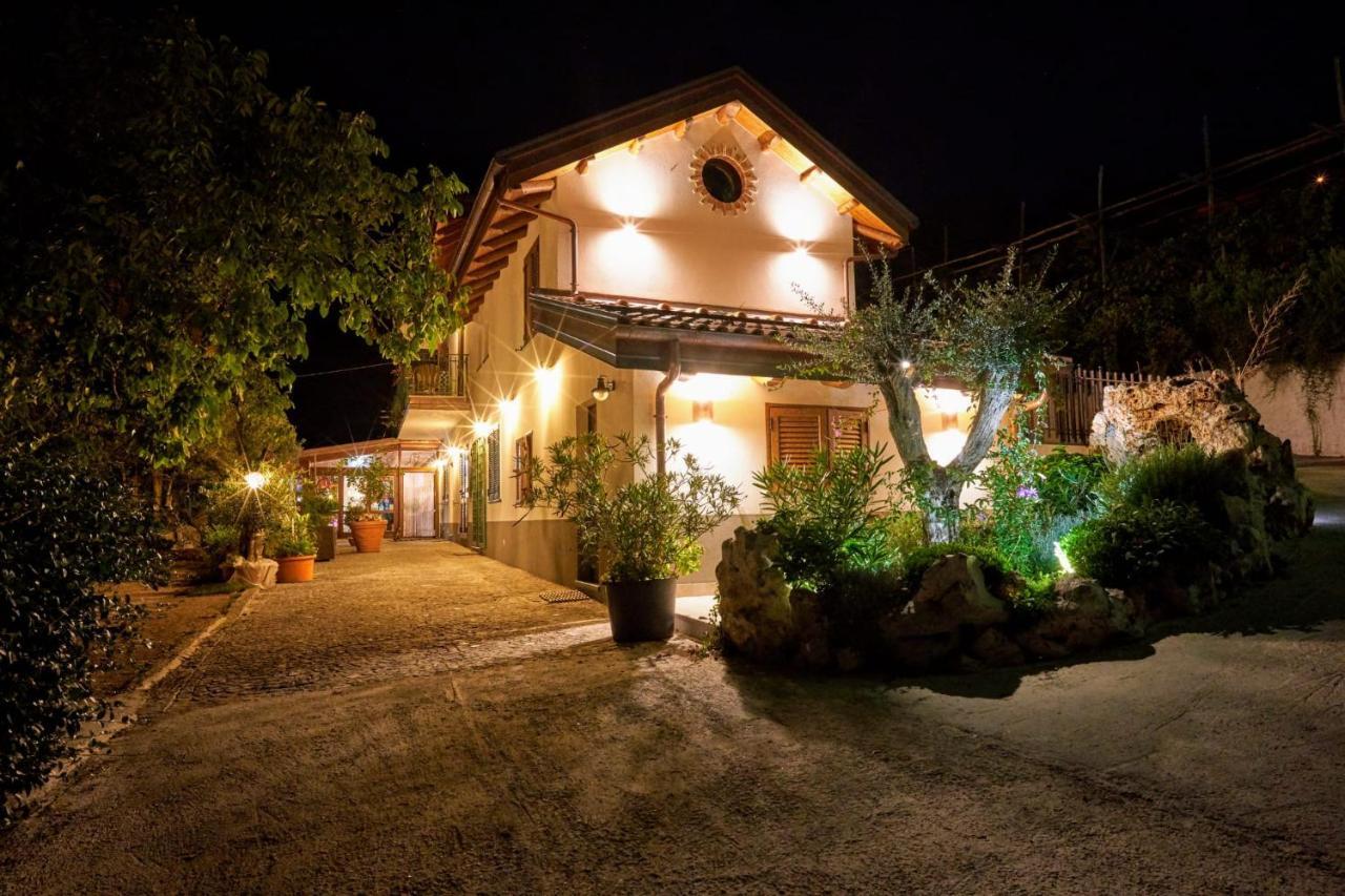 Agriturismo Mare E Monti 아제롤라 외부 사진