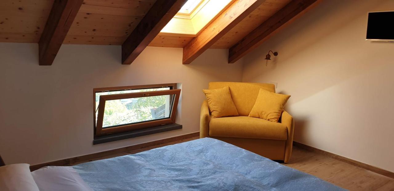 Agriturismo Mare E Monti 아제롤라 외부 사진